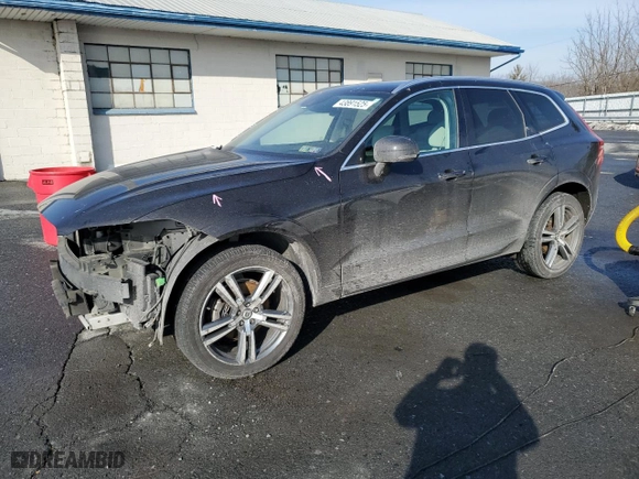 2018 Volvo XC60 Momentum with VIN YV4102RK2J1006993, listed as a Copart auction lot 43891525 with 72,936 mi miles and Salvage Title. Bid and sale history available at carsss.com. Image 1.
