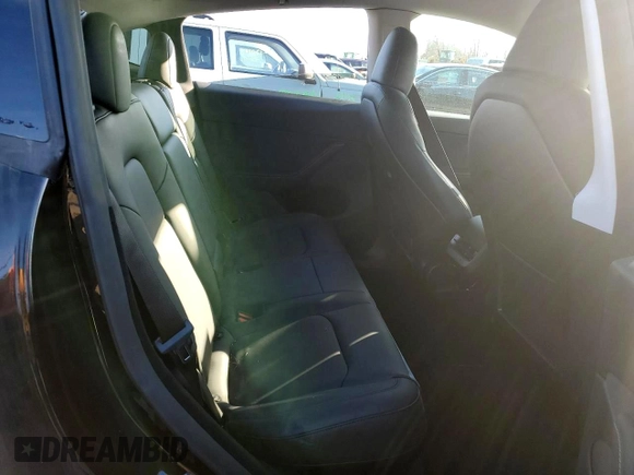 2024 Tesla Model Y Long Range with VIN 7SAYGDEE5RA270382, listed as a Copart auction lot 82899494 with 6,401 mi miles and Clean title. Bid and sale history available at DreamBid. Image 10.