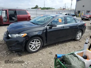 2013 Ford Fusion SE with VIN 3FA6P0HR8DR321725, listed as a Copart auction lot 62808555 with 125,223 mi miles and Non repairable. Bid and sale history available at DreamBid. Image 1.