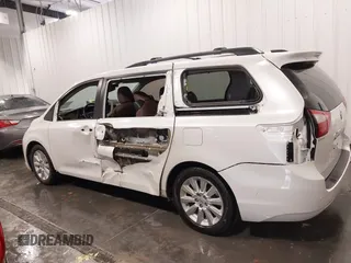 2015 Toyota Sienna XLE with VIN 5TDYK3DC3FS532593, listed as a IAAI auction lot 42126016 with 80,843 mi miles and . Bid and sale history available at DreamBid. Image 15.