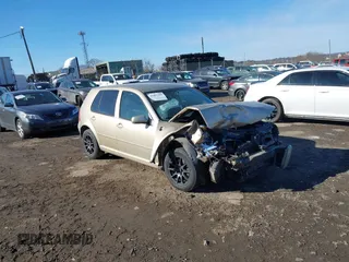 2005 Volkswagen Golf с VIN 9BWFR61J354015902, выставлен на аукционе IAAI как лот 41462331 с пробегом 235 754 миль миль и . История ставок и продаж доступна на DreamBid. Изображение 1.
