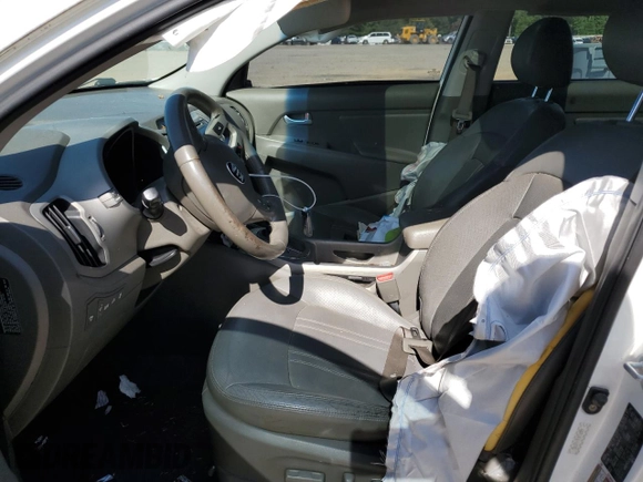 2014 Kia Sportage EX with VIN KNDPCCAC6E7571295, listed as a Copart auction lot 65614595 with 170,553 mi miles and Clean title. Bid and sale history available at DreamBid. Image 7.