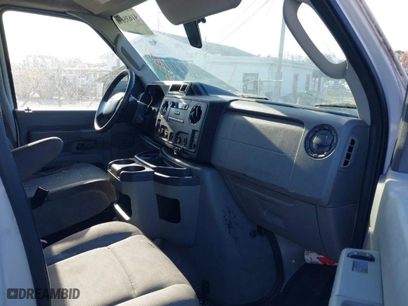 2013 Ford Econoline Cargo Van Commercial with VIN 1FTNE2EW3DDB06859, listed as a IAAI auction lot 41635694 with NaN miles. Bid and sale history available at carsss.com. Image 5.