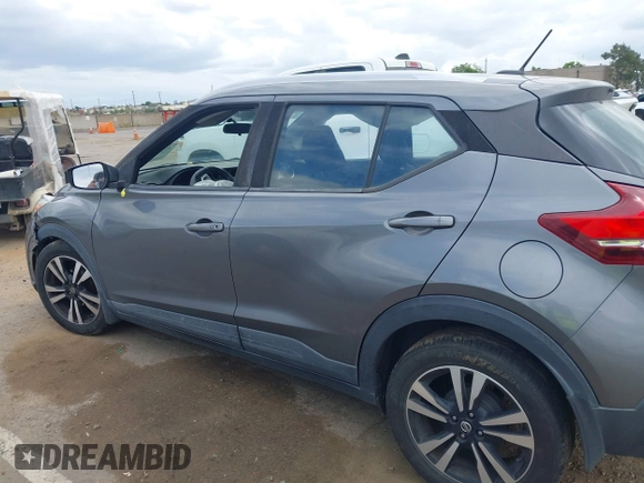 2018 Nissan Kicks SV с VIN 3N1CP5CU2JL544768, выставлен на аукционе IAAI как лот 42134005 с пробегом 90 989 миль миль и . История ставок и продаж доступна на DreamBid. Изображение 14.