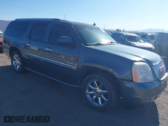 2008 GMC Yukon XL z VIN 1GKFK66828J210470, wystawiony jako IAAI lot #42119370 z przebiegiem 204 296 mil mil oraz . Historia ofert i sprzedaży dostępna na DreamBid. Obrazek 1.