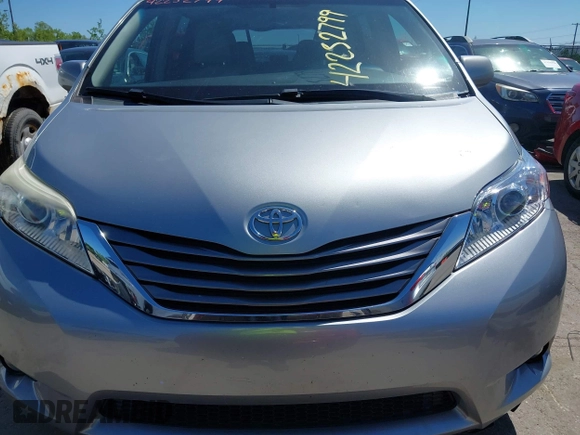 2015 Toyota Sienna XLE с VIN 5TDYK3DC0FS688624, выставлен на аукционе IAAI как лот 42252799 с пробегом 201 522 миль миль и . История ставок и продаж доступна на DreamBid. Изображение 12.