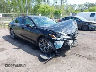 2021 Lexus ES with VIN 58AGZ1B10MU086770, listed as a IAAI auction lot 42022988 with 57,958 mi miles. Bid and sale history available at carsss.com. Image 1.