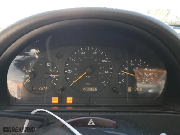 2001 Mercedes-Benz M-Class with VIN 4JGAB54E81A274037, listed as a Copart auction lot 76555544 with 202,446 mi miles and Salvage Title. Bid and sale history available at carsss.com. Image 9.