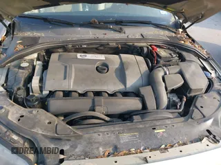 2007 Volvo S80 I6 with VIN YV1AS982471016600, listed as a IAAI auction lot 42068122 with 100,083 mi miles. Bid and sale history available at carsss.com. Image 10.