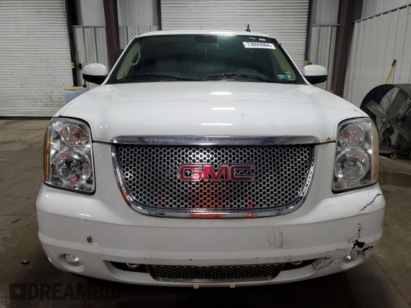2010 GMC Yukon Denali with VIN 1GKUKEEF3AR248654, listed as a Copart auction lot 73809884 with 180,610 mi miles and Clean Title. Bid and sale history available at carsss.com. Image 5.