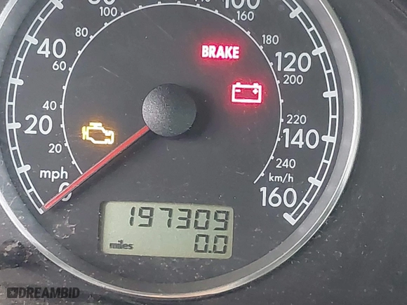 2003 Volkswagen Passat GLS with VIN WVWVD63B53E166063, listed as a IAAI auction lot 41482200 with 197,309 mi miles. Bid and sale history available at carsss.com. Image 15.