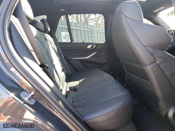 2022 BMW X5 M with VIN 5YMJU0C07N9L15764, listed as a Copart auction lot 68472123 with 0 mi miles. Bid and sale history available at carsss.com. Image 11.