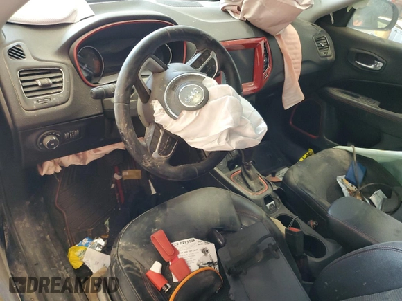 2019 Jeep Compass Trailhawk with VIN 3C4NJDDB9KT627579, listed as a Copart auction lot 53621395 with 66,535 mi miles and Clean Title. Bid and sale history available at DreamBid. Image 8.