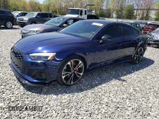 2023 Audi S5 Sportback Premium Plus z VIN WAUB4CF53PA032282, wystawiony jako Copart lot #55427535 z przebiegiem 28 847 mil mil oraz Szkody całkowita. Historia ofert i sprzedaży dostępna na DreamBid. Obrazek 1.