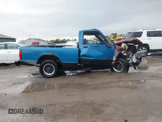 1992 GMC Sonoma z VIN 1GTCS14A9N8529102, wystawiony jako IAAI lot #42268788 z przebiegiem 83 781 mil mil oraz . Historia ofert i sprzedaży dostępna na DreamBid. Obrazek 13.