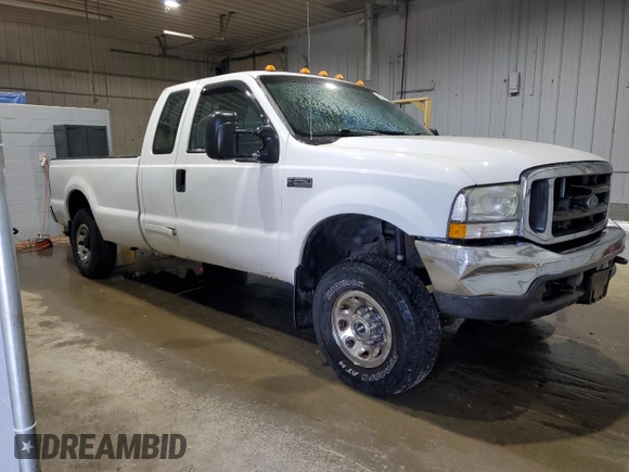2003 Ford F-250 XL with VIN 1FTNX21L53EA55296, listed as a Copart auction lot 48673225 with 260,764 mi miles and Salvage title. Bid and sale history available at DreamBid. Image 4.