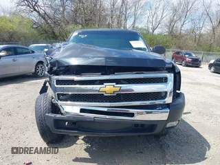 2009 Chevrolet Silverado 1500 LT with VIN 3GCEC23019G278743, listed as a IAAI auction lot 41997695 with 139,718 mi miles. Bid and sale history available at carsss.com. Image 12.