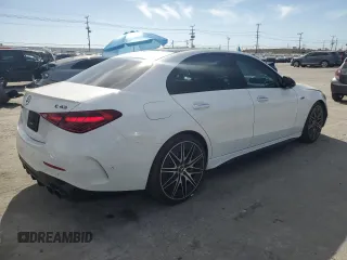 2024 Mercedes-Benz C 43 AMG z VIN W1KAF8HB0RR158084, wystawiony jako Copart lot #52967005 z przebiegiem 8 607 mil mil oraz Szkoda całkowita • Salvage title. Historia ofert i sprzedaży dostępna na DreamBid. Obrazek 3.