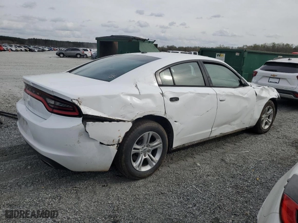 2015 Dodge Charger SE with VIN 2C3CDXBGXFH812029, listed as a Copart auction lot 50256135 with 268,830 mi miles and Salvage Title. Bid and sale history available at carsss.com. Image 3.