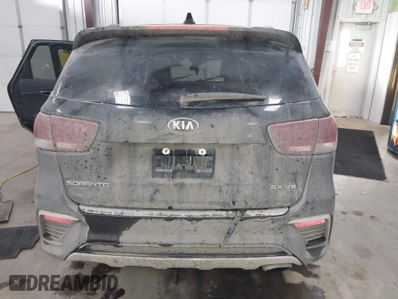 2019 Kia Sorento SX V6 with VIN 5XYPKDA55KG511727, listed as a IAAI auction lot 41531770 with 99,237 mi miles. Bid and sale history available at carsss.com. Image 17.