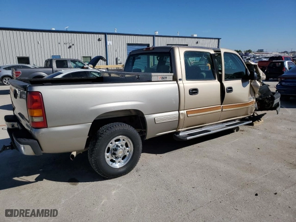 2004 Chevrolet Silverado 2500 Crew Cab LT with VIN 1GCGC23U04F146109, listed as a Copart auction lot 76325114 with NaN miles and Salvage Title. Bid and sale history available at carsss.com. Image 3.