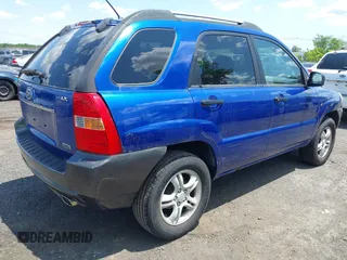 2007 Kia Sportage LX z VIN KNDJF723277303270, wystawiony jako IAAI lot #42388973 z przebiegiem 170 284 mil mil oraz . Historia ofert i sprzedaży dostępna na DreamBid. Obrazek 4.