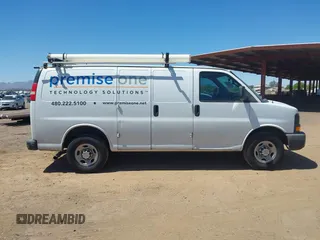 2015 Chevrolet Express Cargo with VIN 1GCWGFCF6F1261368, listed as a IAAI auction lot 42158324 with 196,406 mi miles. Bid and sale history available at carsss.com. Image 13.