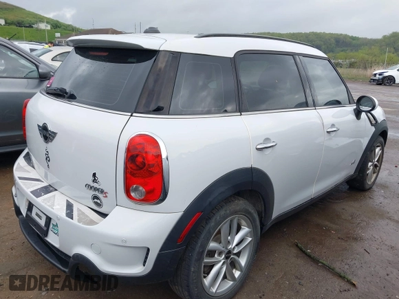 2012 MINI Countryman S with VIN WMWZC5C50CWL56160, listed as a IAAI auction lot 42139960 with 101,069 mi miles and . Bid and sale history available at DreamBid. Image 4.