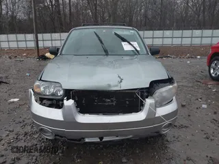 2005 Ford Escape Hybrid with VIN 1FMCU95H55KE10725, listed as a IAAI auction lot 41331983 with 1 mi miles. Bid and sale history available at carsss.com. Image 11.