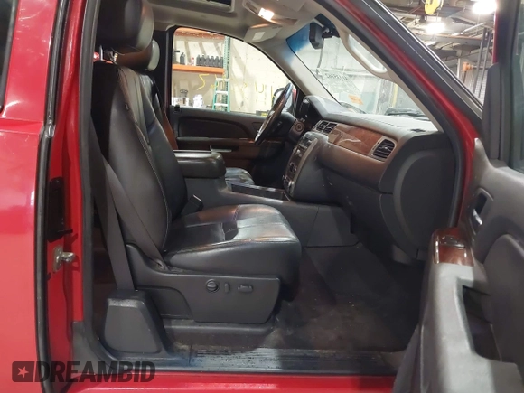 2010 GMC Sierra 1500 with VIN 1GTSKWE04AZ293560, listed as a IAAI auction lot 41435162 with 54,465 mi miles and . Bid and sale history available at DreamBid. Image 5.