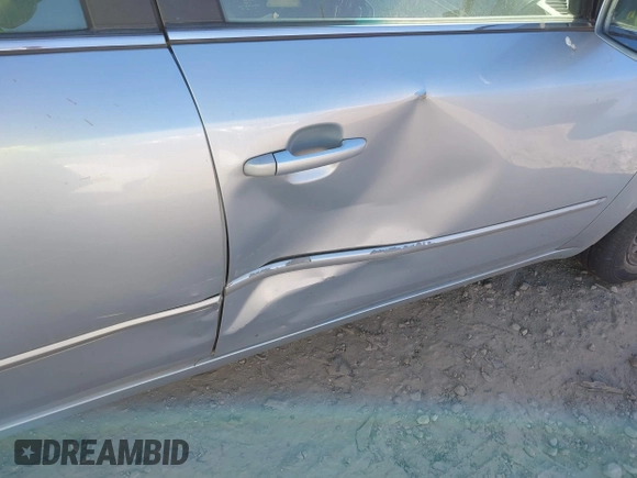 2006 Hyundai Sonata GLS with VIN 5NPEU46F16H070728, listed as a IAAI auction lot 41633285 with 263,251 mi miles and . Bid and sale history available at DreamBid. Image 6.