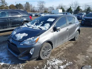 2015 Toyota Prius c One with VIN JTDKDTB36F1113749, listed as a IAAI auction lot 41366238 with 121,610 mi miles. Bid and sale history available at carsss.com. Image 17.