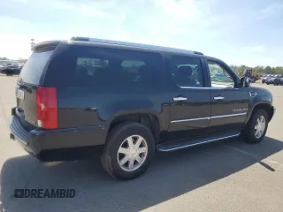 2007 Cadillac Escalade ESV with VIN 1GYFK66837R346919, listed as a Copart auction lot 53749735 with 228,706 mi miles and Clean Title. Bid and sale history available at carsss.com. Image 3.