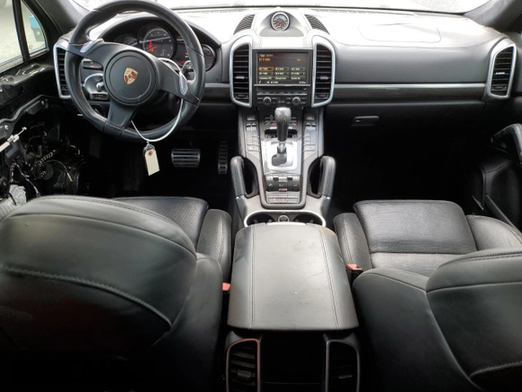 2014 Porsche Cayenne Turbo with VIN WP1AC2A25ELA87826, listed as a Copart auction lot 49176355 with 171,006 mi miles and Salvage title. Bid and sale history available at DreamBid. Image 8.