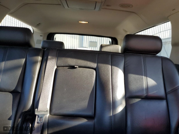 2009 Chevrolet Suburban LT w/1LT with VIN 1GNFK26329R254925, listed as a Copart auction lot 49636205 with 199,914 mi miles and Non Repairable. Bid and sale history available at carsss.com. Image 10.