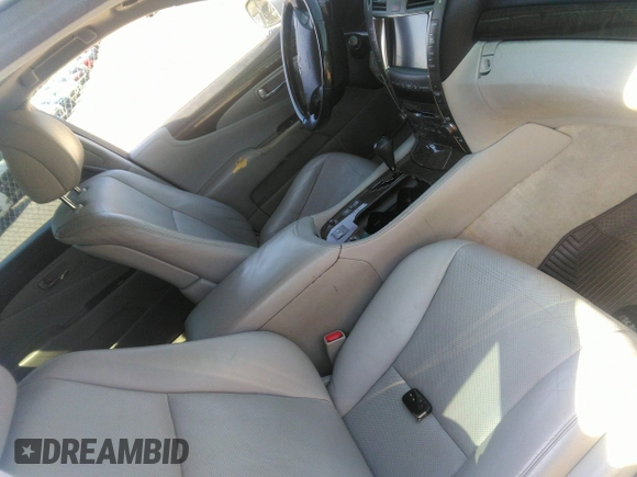 2007 Lexus LS 460 with VIN JTHBL46F575038824, listed as a IAAI auction lot 42167482 with 231,934 mi miles. Bid and sale history available at carsss.com. Image 5.