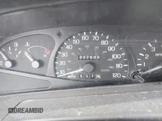 2000 Ford Escort ZX2 with VIN 3FAKP1133YR124283, listed as a IAAI auction lot 41210679 with 217,629 mi miles. Bid and sale history available at carsss.com. Image 7.