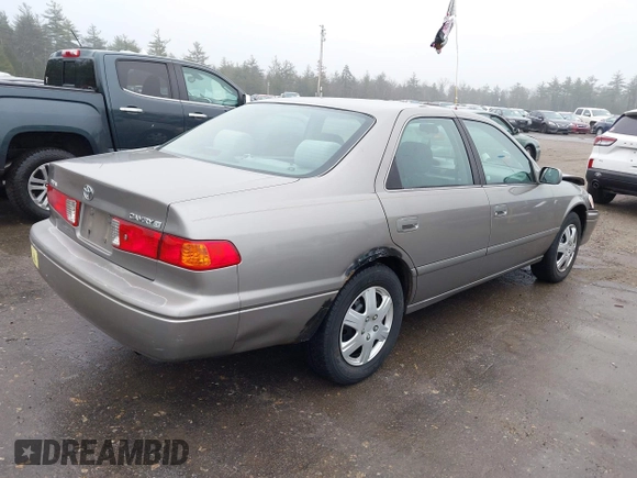 2001 Toyota Camry CE with VIN 4T1BG22K81U099347, listed as a IAAI auction lot 41920932 with 185,186 mi miles and . Bid and sale history available at DreamBid. Image 4.