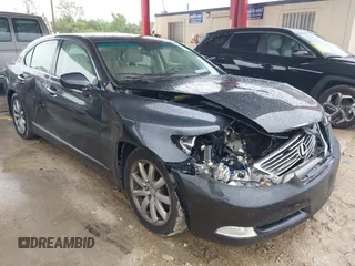 2007 Lexus LS 460 z VIN JTHBL46F275041387, wystawiony jako IAAI lot #42417384 z przebiegiem 154 787 mil mil oraz . Historia ofert i sprzedaży dostępna na DreamBid. Obrazek 1.