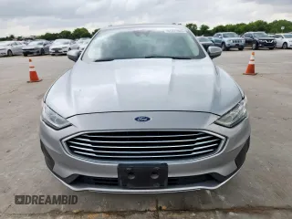 2020 Ford Fusion SE with VIN 3FA6P0HD4LR224878, listed as a Copart auction lot 61371885 with 68,129 mi miles and Clean title. Bid and sale history available at DreamBid. Image 5.