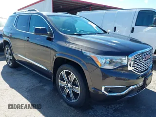 2017 GMC Acadia Denali z VIN 1GKKNPLS0HZ180284, wystawiony jako IAAI lot #42220956 z przebiegiem 72 497 mil mil oraz . Historia ofert i sprzedaży dostępna na DreamBid. Obrazek 1.