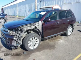 2013 Toyota Highlander Limited with VIN JTEDC3EH1D2011037, listed as a IAAI auction lot 42384576 with 334,621 mi miles and . Bid and sale history available at DreamBid. Image 21.