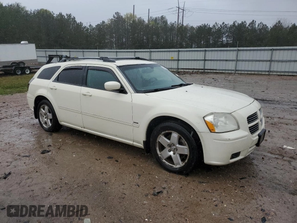 2005 Dodge Magnum R/T with VIN 2D4GZ582X5H579625, listed as a Copart auction lot 52695365 with 257,525 mi miles and Salvage Title. Bid and sale history available at DreamBid. Image 4.