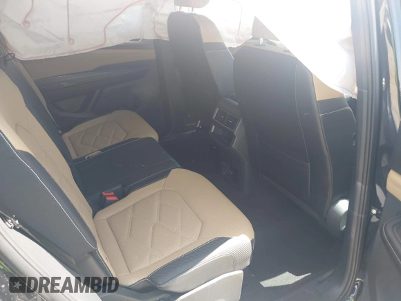 2024 Volkswagen Atlas SE z VIN 1V2JE2CA8RC217294, wystawiony jako IAAI lot #41962704 z przebiegiem 14 733 mil mil oraz . Historia ofert i sprzedaży dostępna na DreamBid. Obrazek 8.