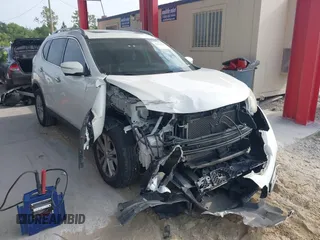 2015 Nissan Rogue SL with VIN 5N1AT2MV5FC878040, listed as a IAAI auction lot 41968061 with 124,352 mi miles and . Bid and sale history available at carsss.com. Image 1.