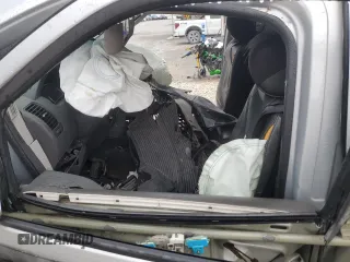 2005 Nissan Pathfinder LE z VIN 5N1AR18W65C712328, wystawiony jako Copart lot #50329035 z przebiegiem Nie podano mil oraz Nie do naprawy. Historia ofert i sprzedaży dostępna na DreamBid. Obrazek 7.