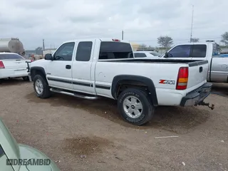 2002 Chevrolet Silverado 1500 LT with VIN 2GCEK19T621119603, listed as a IAAI auction lot 41680628 with 297,478 mi miles. Bid and sale history available at carsss.com. Image 3.