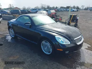 2005 Lexus SC with VIN JTHFN48Y650069200, listed as a IAAI auction lot 41705497 with 121,294 mi miles. Bid and sale history available at carsss.com. Image 1.