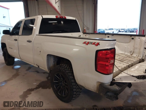 2018 Chevrolet Silverado 1500 Work Truck with VIN 3GCUKNEC7JG182613, listed as a IAAI auction lot 41024739 with 159,973 mi miles. Bid and sale history available at carsss.com. Image 3.
