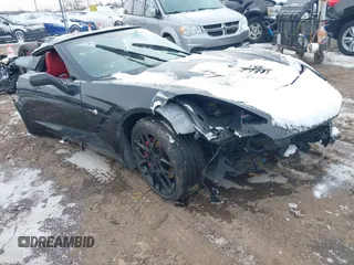 2019 Chevrolet Corvette 1LT with VIN 1G1YB2D71K5119819, listed as a IAAI auction lot 41598743 with 1 mi miles. Bid and sale history available at carsss.com. Image 1.